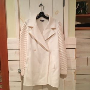 Beautiful cream Vince coat
